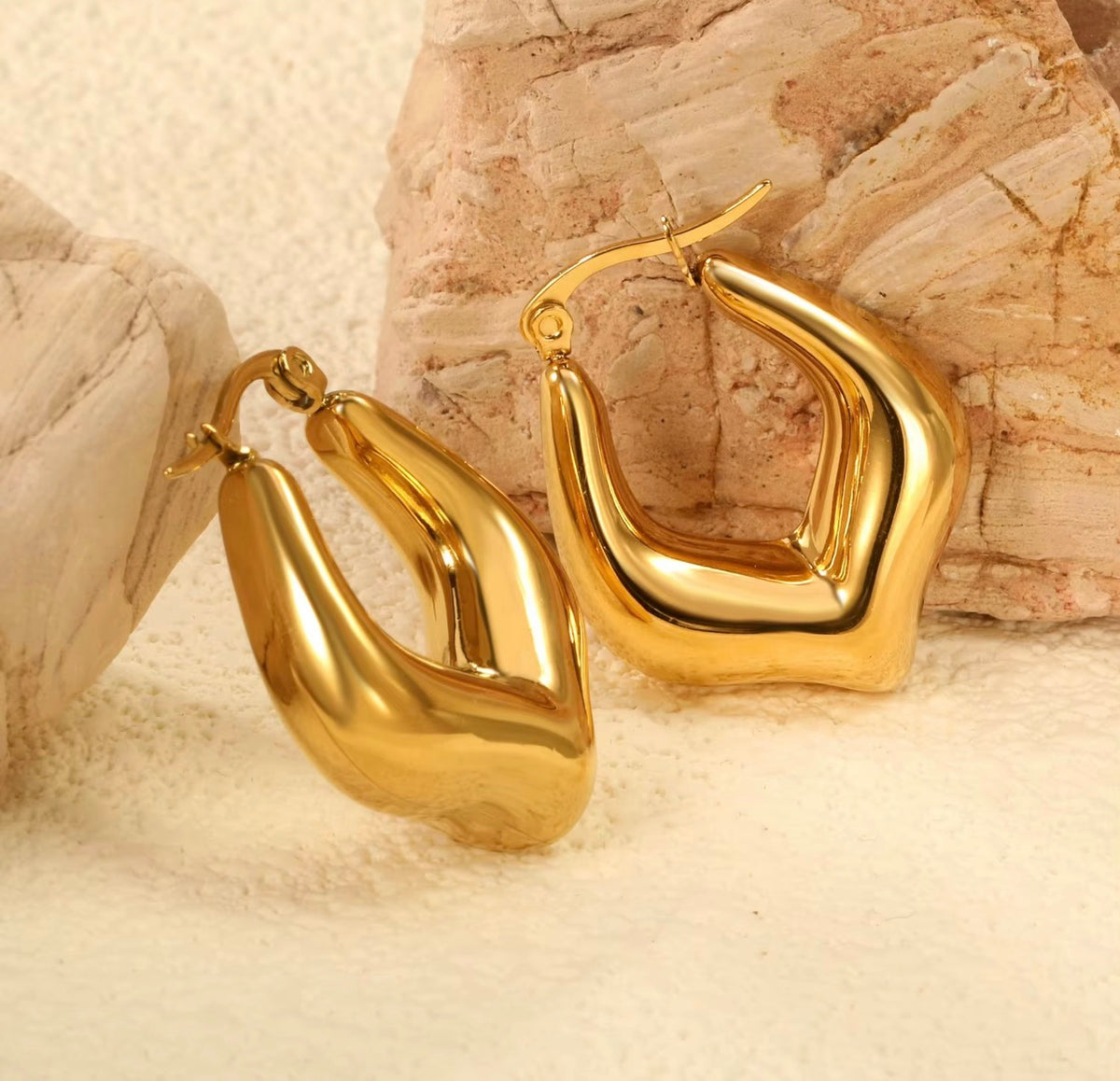 AURÉ Sculpted Gold-Tone Hoop Earrings