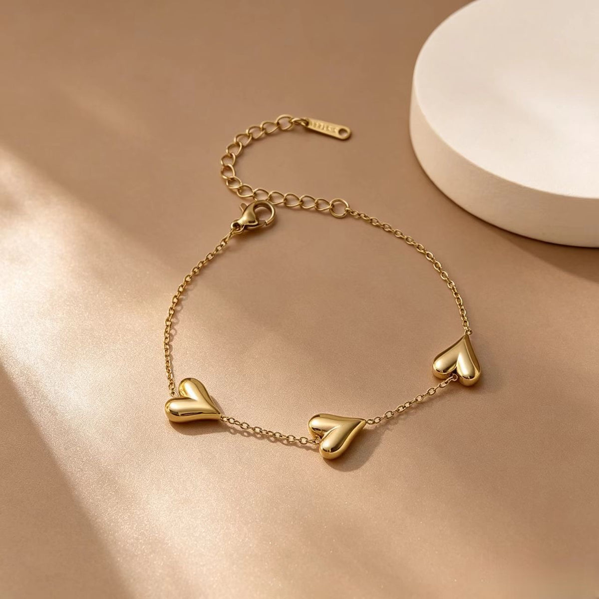 Heart Charm Jewelry Set – 18K Gold-Plated Titanium Steel Necklace & Bracelet